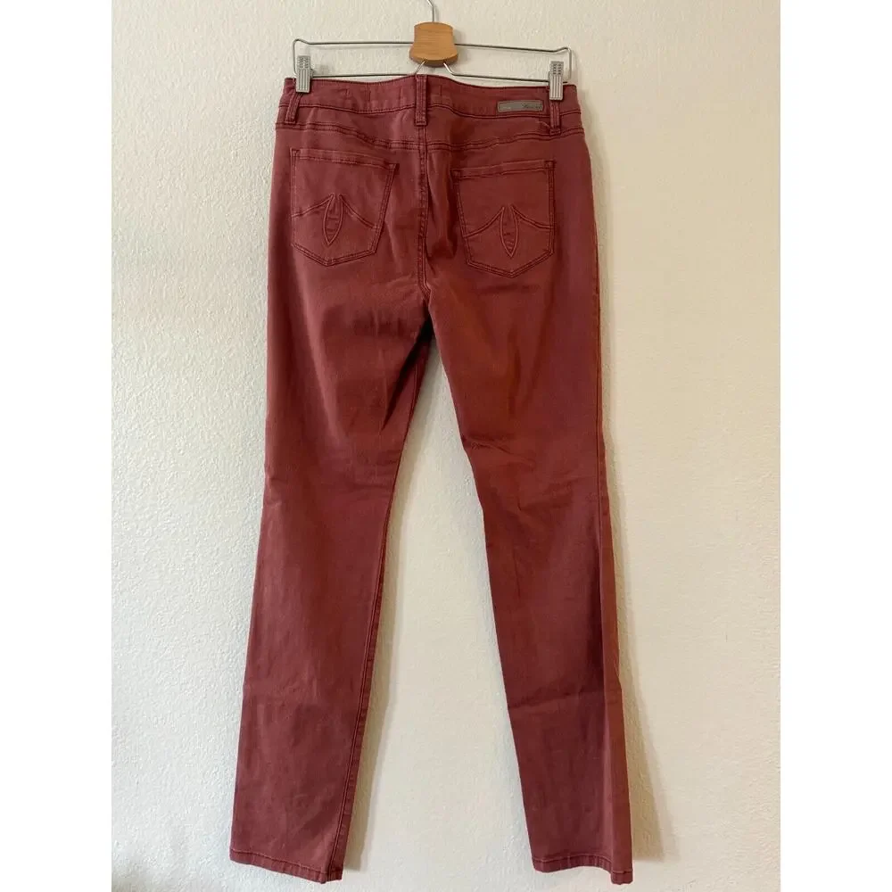Level99 Women's‎ Lily Skinny Straight Jeans
